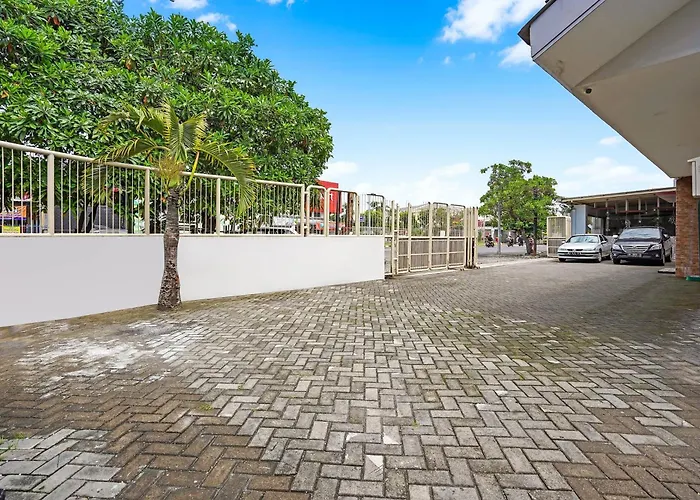 Capital O 90888 Bintang Diponggo Residence Surabaya